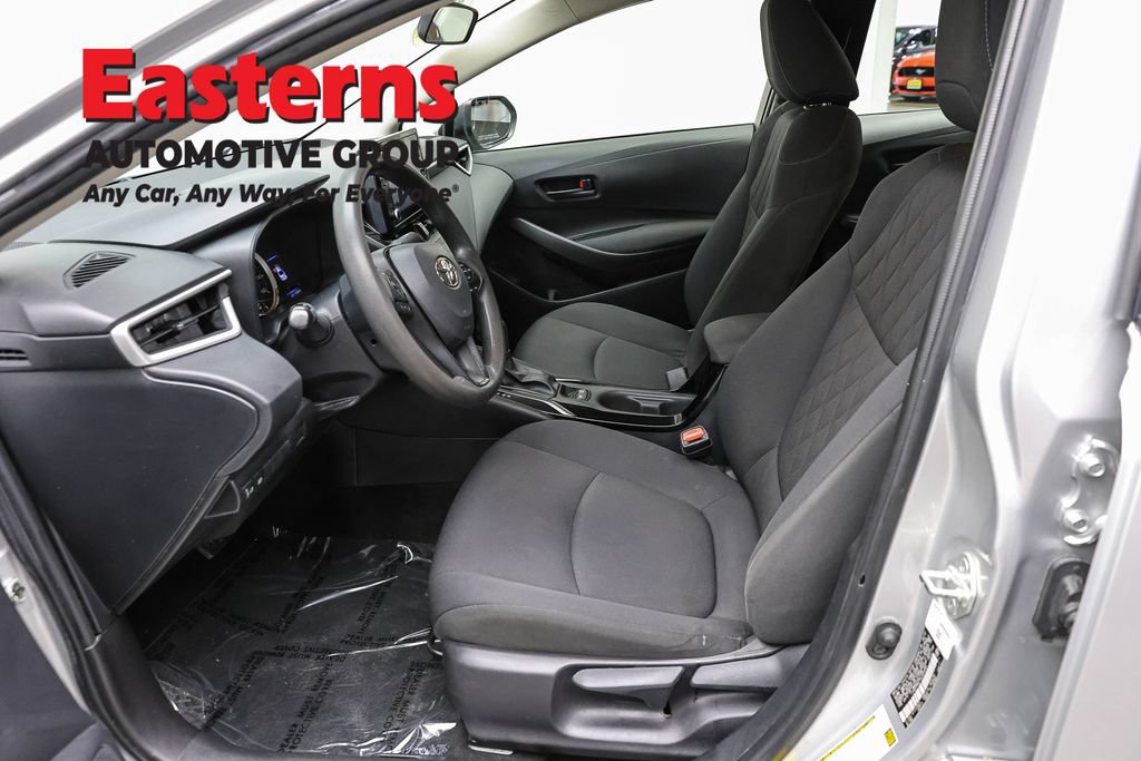 Used 2022 Toyota Corolla LE FWD image 14