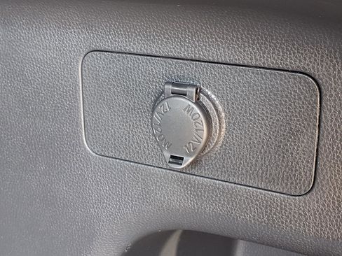 Certified 2025 Toyota RAV4 XLE image 25