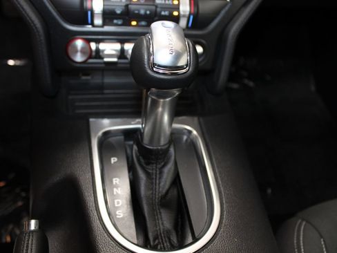Used 2020 Ford Mustang Coupe w/ Equipment Group 101A RWD image 39