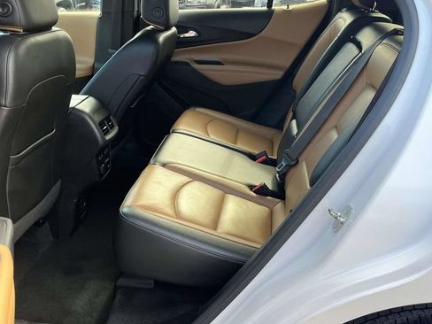 Used 2018 Chevrolet Equinox Premier FWD image 15