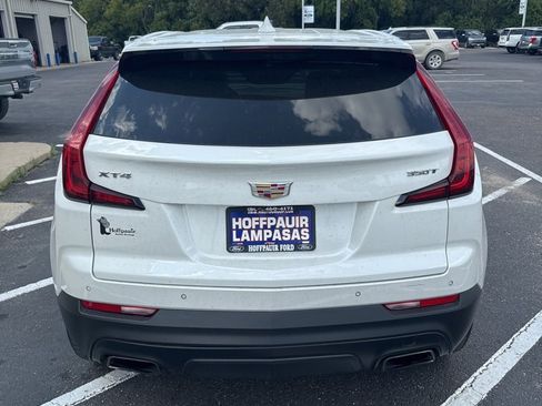 Used 2022 Cadillac XT4 Luxury w/ LPO, Radiant Package image 2