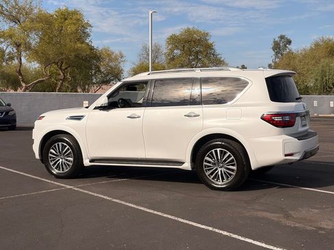 Certified 2024 Nissan Armada SL w/ Captain's Chairs Package RWD image 4