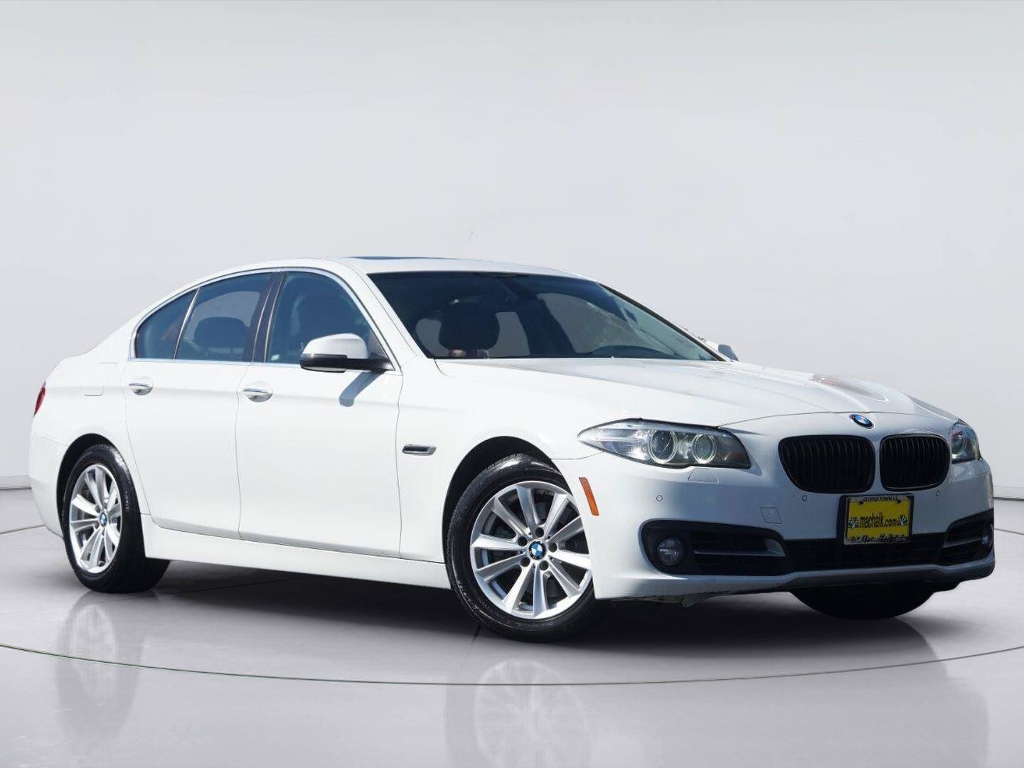 Used 2016 BMW 528i Sedan RWD image 2