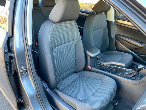 Used 2012 Volkswagen Passat 2.5 S image 46