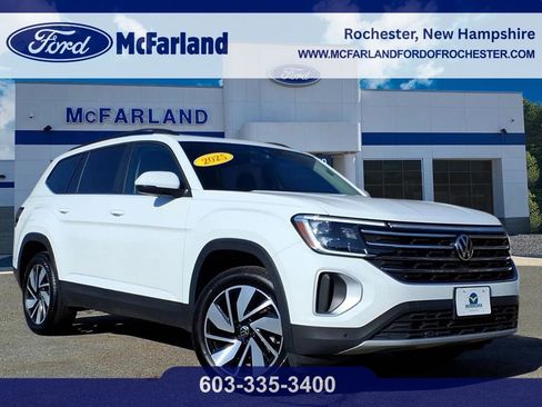 Used 2025 Volkswagen Atlas SE image 1