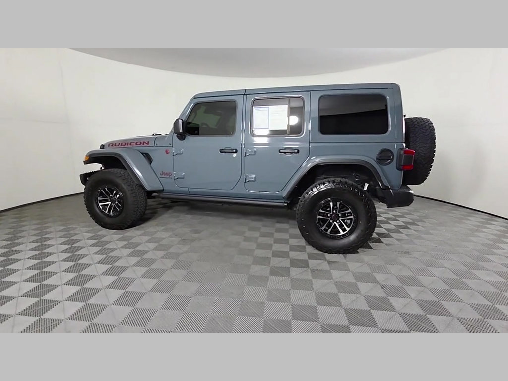 Used 2024 Jeep Wrangler Unlimited Rubicon AWD/4WD image 46