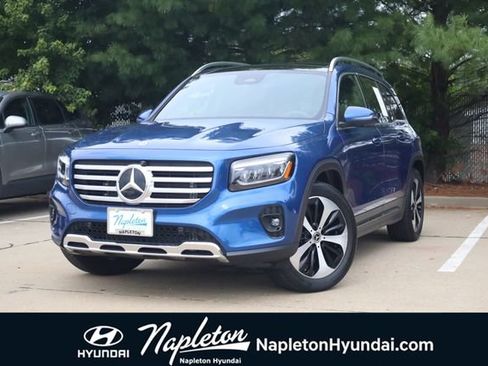 Used 2025 Mercedes-Benz GLB 250 4MATIC w/ Exclusive Package image 1