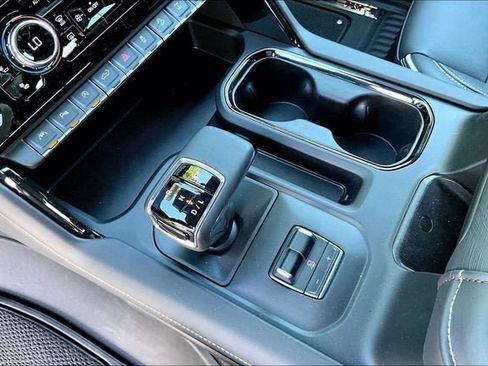 New 2026 GMC Sierra 1500 AT4X AWD/4WD image 9
