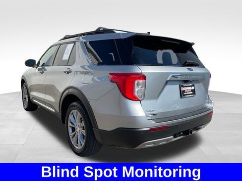 Used 2023 Ford Explorer XLT w/ Equipment Group 202A AWD/4WD image 3