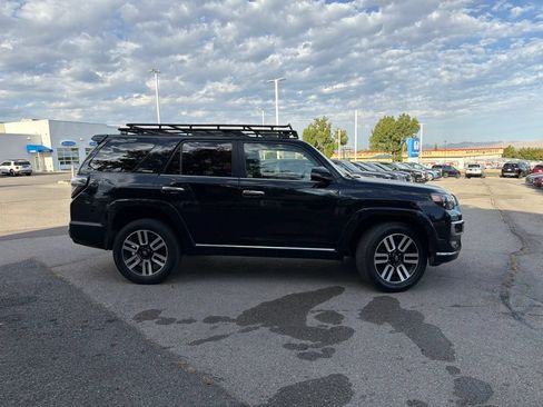 Used 2015 Toyota 4Runner Limited AWD/4WD image 3