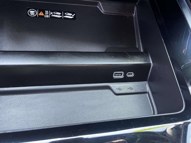 Certified 2026 Chevrolet Suburban RST AWD/4WD image 34