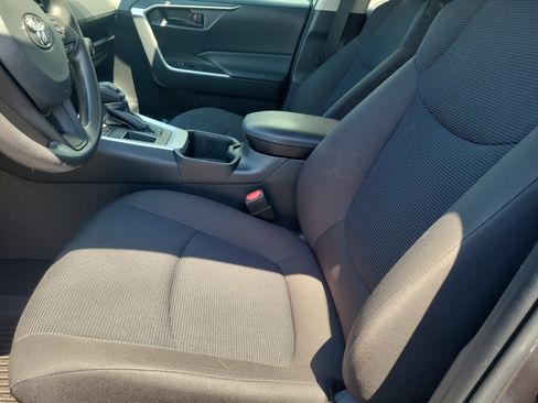 Used 2023 Toyota RAV4 LE FWD image 19