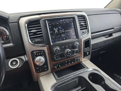 Used 2018 RAM 1500 Laramie AWD/4WD image 26