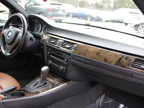 Used 2008 BMW 328i Convertible image 22