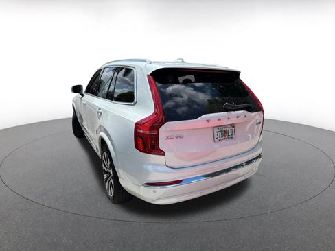 Used 2025 Volvo XC90 B5 Core AWD/4WD image 5