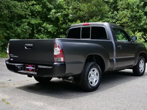 Used 2011 Toyota Tacoma 2WD Regular Cab image 17