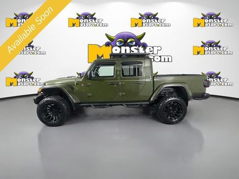 Used 2022 Jeep Gladiator Rubicon w/ Dual Top Group AWD/4WD image 8