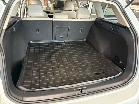 Used 2015 Volkswagen Golf TDI SE image 39