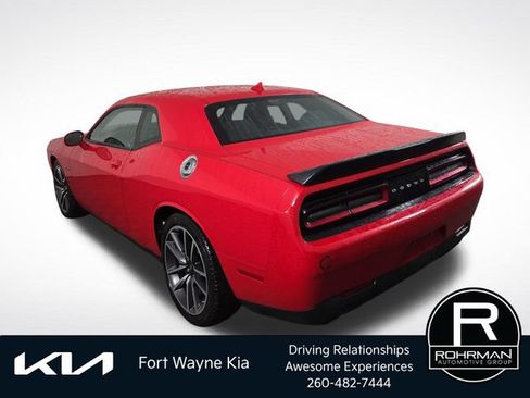 Used 2023 Dodge Challenger R/T RWD image 10
