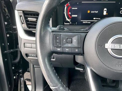 Certified 2024 Nissan Rogue SL FWD image 23
