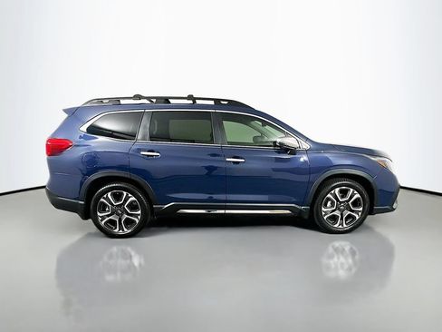Used 2023 Subaru Ascent Touring AWD/4WD image 4
