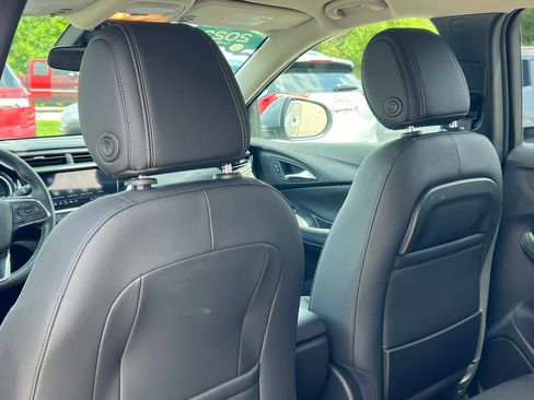 Certified 2023 Buick Encore GX Select w/ Safety Package II AWD/4WD image 35