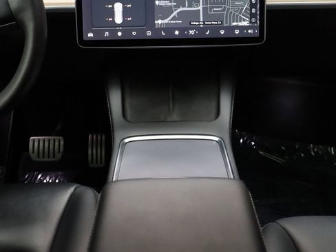 Used 2022 Tesla Model Y Performance image 35