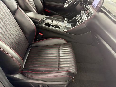 Used 2022 Genesis G70 3.3T w/ Sport Advanced Package image 26