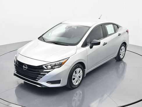 Used 2025 Nissan Versa S FWD image 28