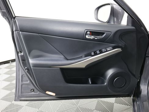 Used 2016 Lexus IS 200t image 12