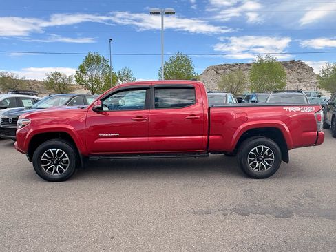 Used 2020 Toyota Tacoma 4x4 Double Cab image 2