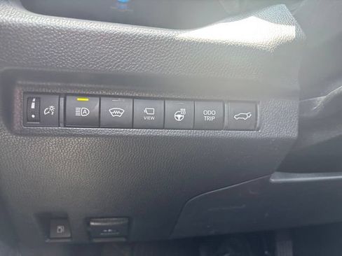 Used 2023 Toyota RAV4 XSE AWD/4WD image 15