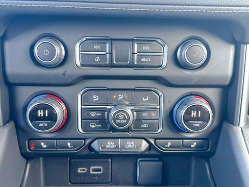 Certified 2024 Chevrolet Tahoe Z71 w/ Off-Road Capability Package image 32