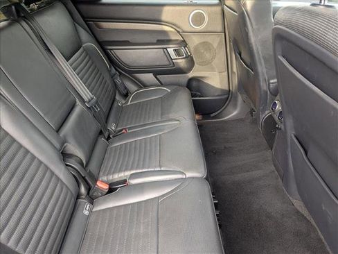 Used 2020 Land Rover Discovery HSE Luxury image 21