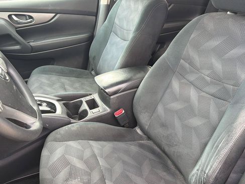 Used 2016 Nissan Rogue SV w/ SV Premium Package FWD image 19