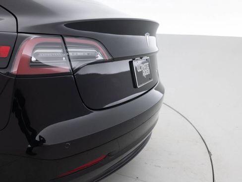 Used 2021 Tesla Model 3 Long Range AWD/4WD image 16