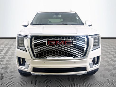 Used 2022 GMC Yukon Denali AWD/4WD image 2
