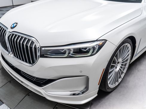 Used 2022 BMW ALPINA B7 xDrive w/ Luxury Rear Seating Package image 39