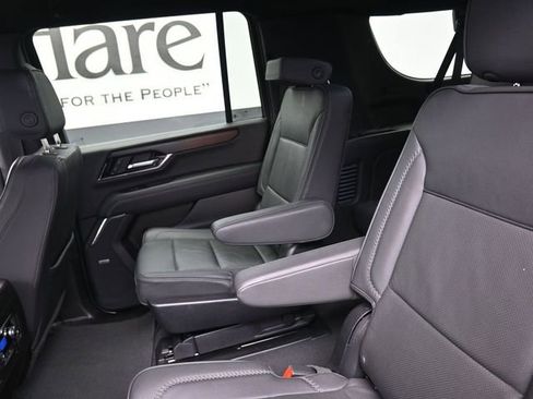 Used 2025 GMC Yukon XL Denali image 22