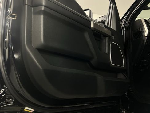 Used 2021 Ford F450 Platinum w/ FX4 Off-Road Package image 27