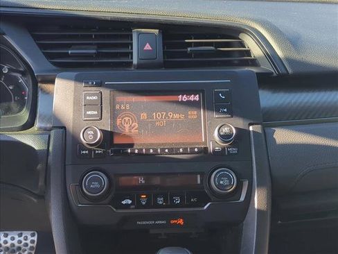 Used 2018 Honda Civic Sport image 11