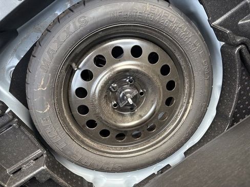 Used 2023 Ford Escape Active image 15