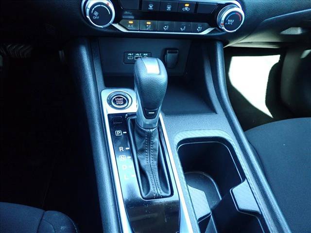 Used 2023 Nissan Sentra SV FWD image 17