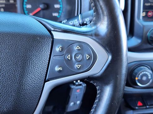Used 2021 Chevrolet Colorado LT AWD/4WD image 19