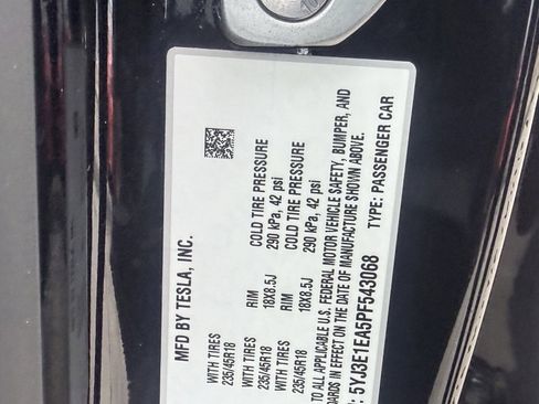 Used 2023 Tesla Model 3 Standard Range RWD image 27