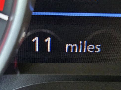 New 2025 Nissan Sentra SR w/ Midnight Edition image 18