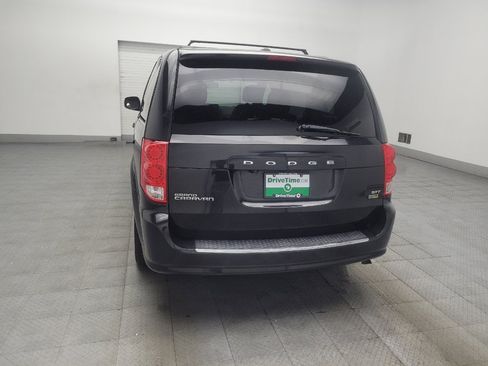 Used 2019 Dodge Grand Caravan SXT FWD image 6