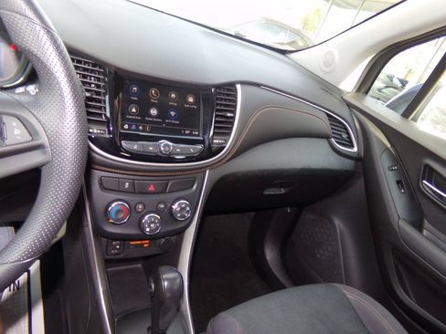 Used 2018 Chevrolet Trax LS FWD image 50