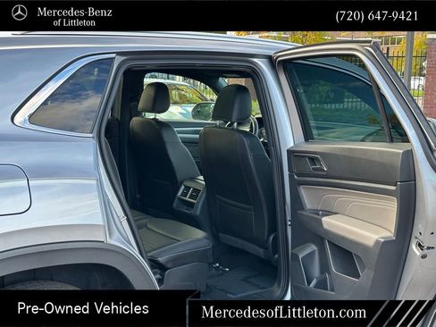 Used 2022 Volkswagen Atlas Cross Sport SEL R-Line image 24