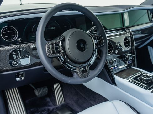 Used 2025 Rolls-Royce Cullinan Black Badge AWD/4WD image 13
